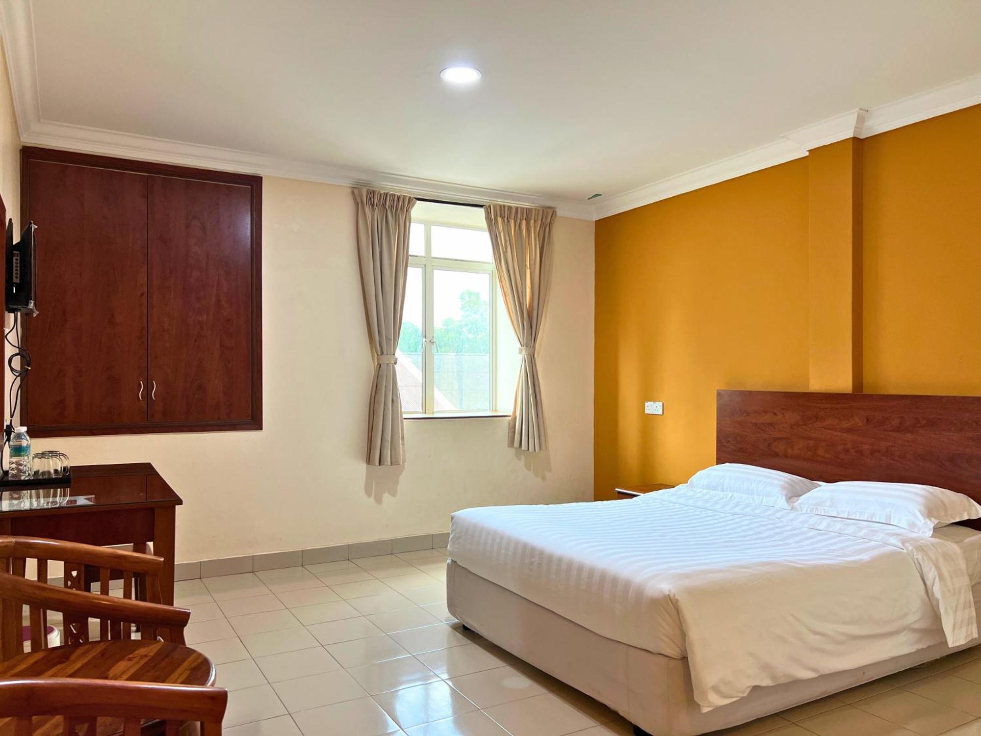 Tropicana Hotel Gemas Экстерьер фото