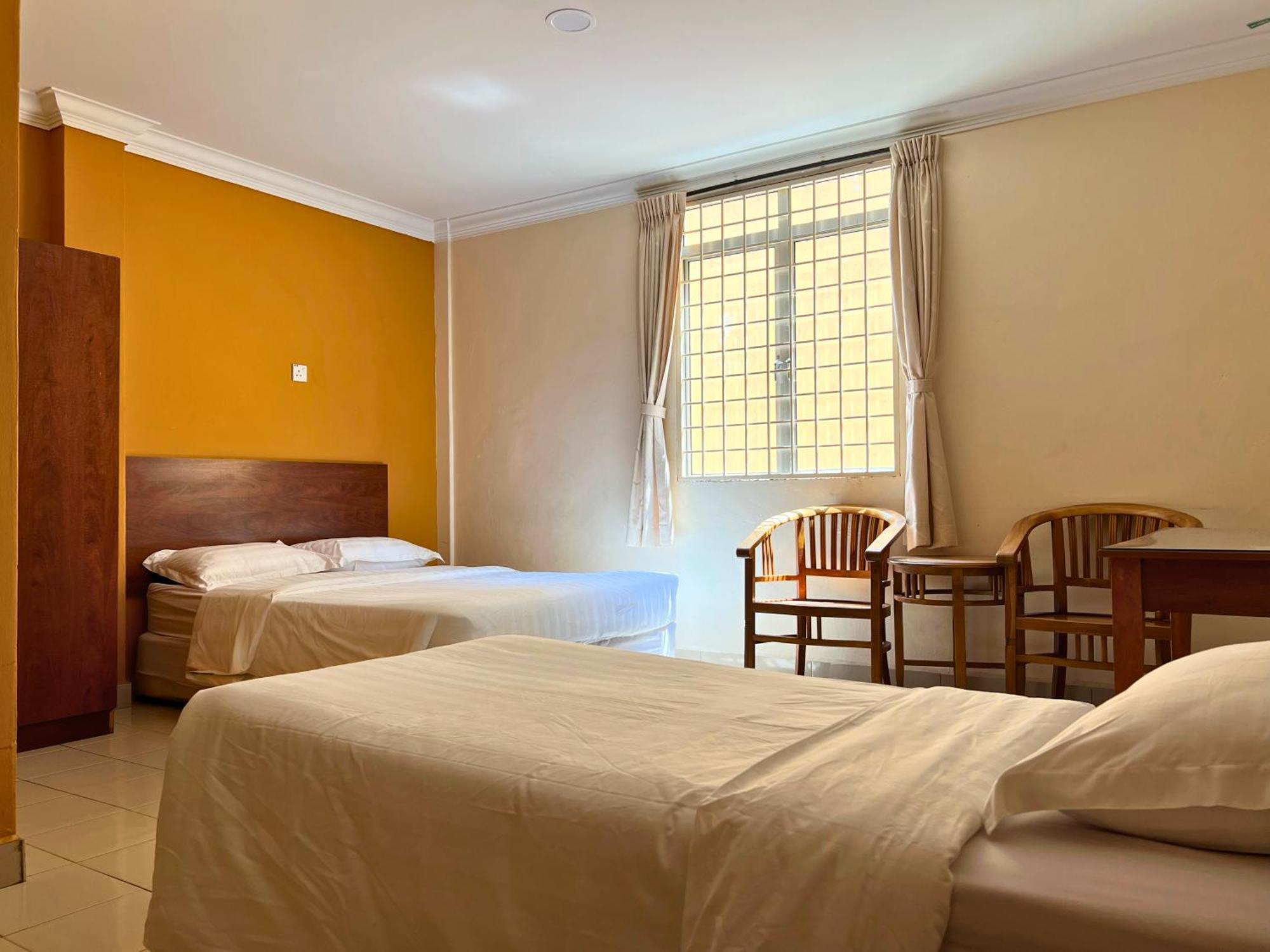 Tropicana Hotel Gemas Экстерьер фото