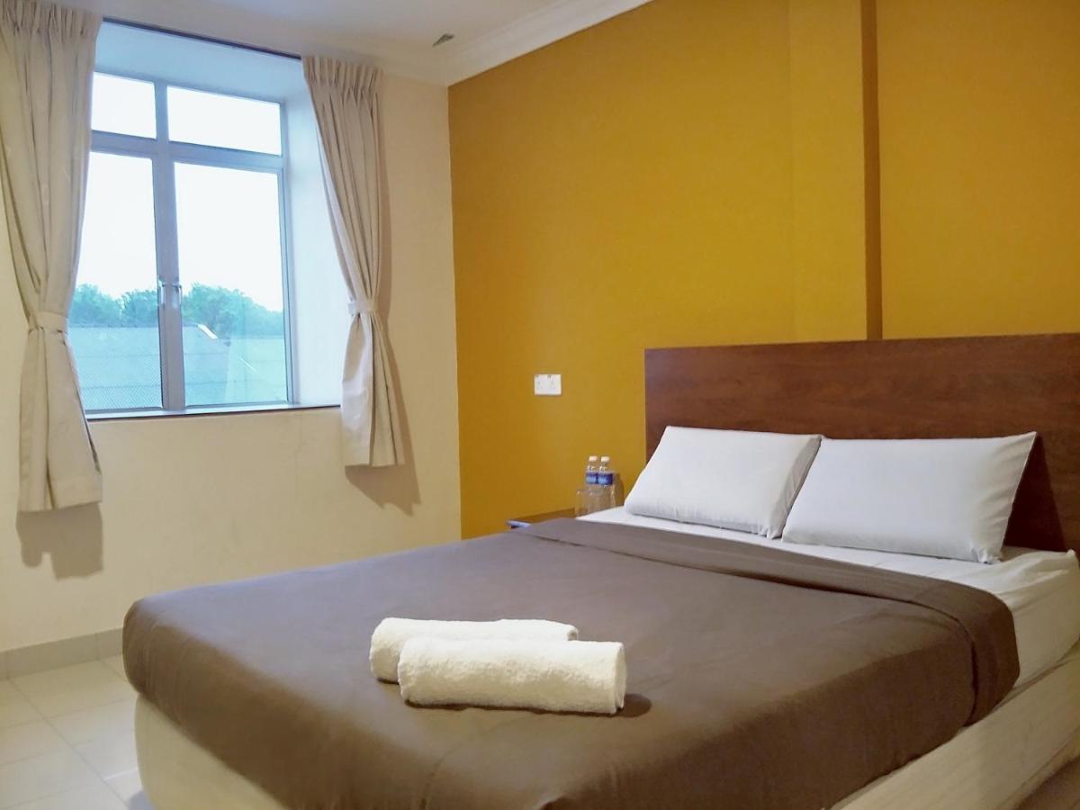 Tropicana Hotel Gemas Экстерьер фото