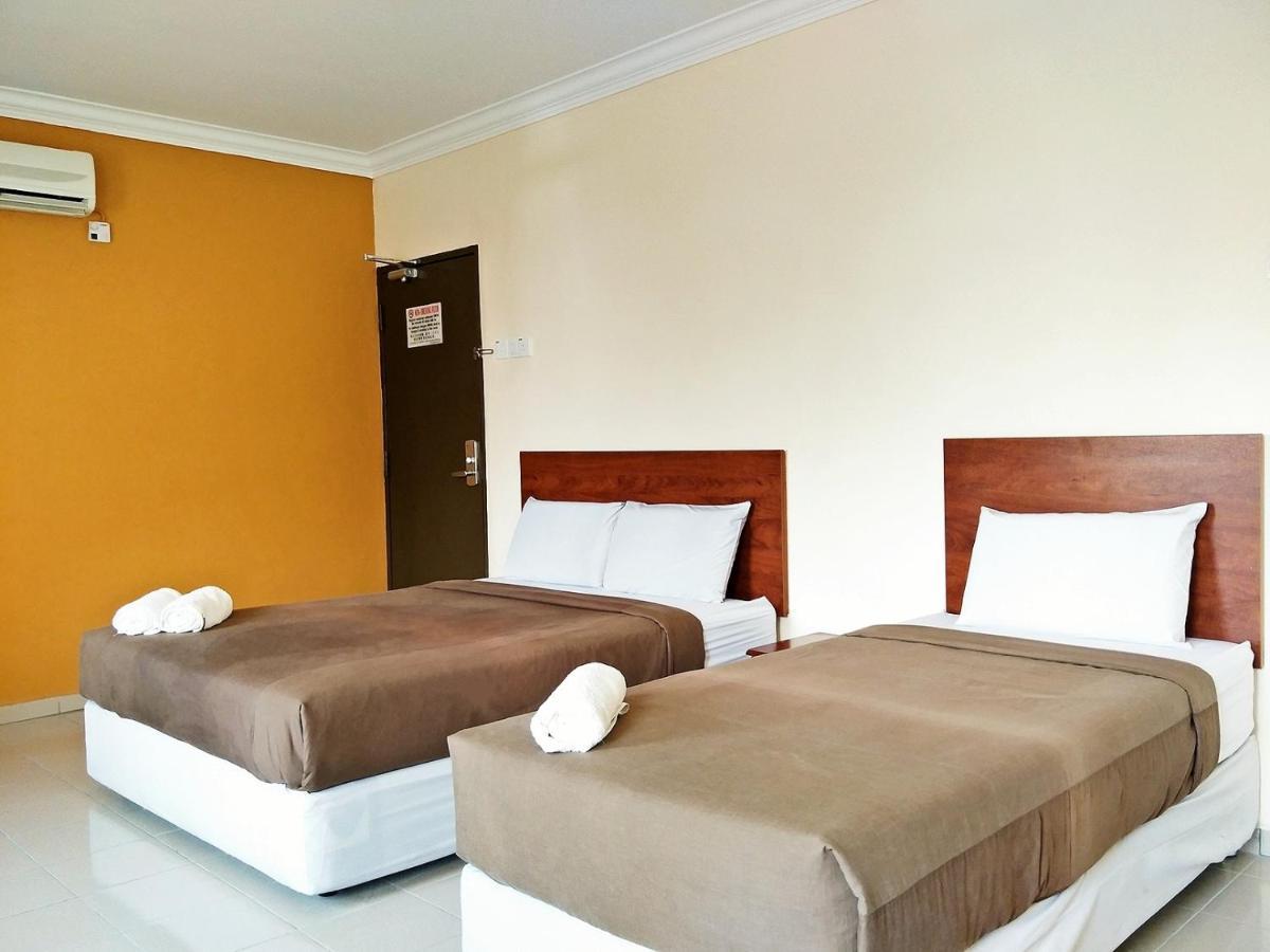 Tropicana Hotel Gemas Экстерьер фото